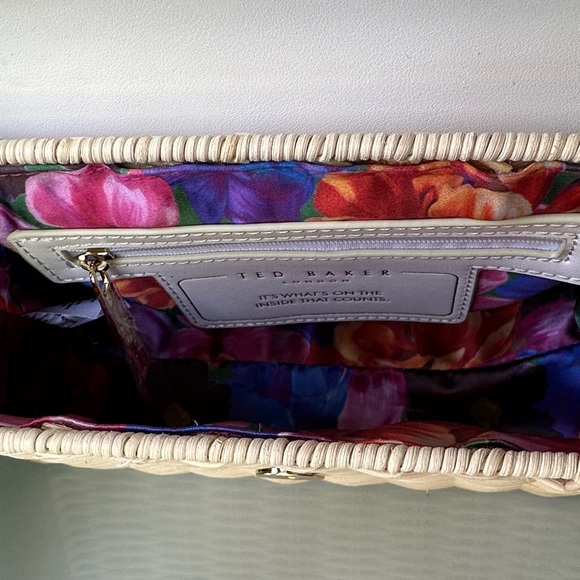 Ted Baker London White and Tan Mini Bag with Gold Chain - Picture 5 of 8